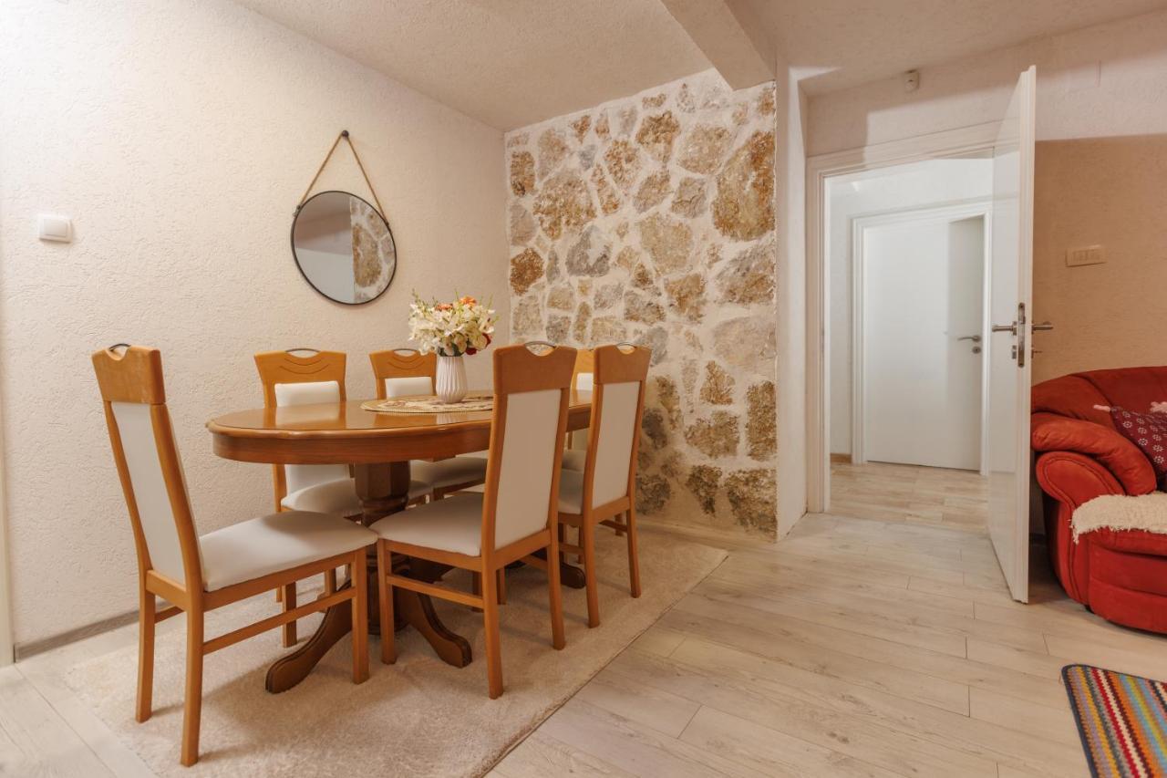 Family Spa Apartments Sunny&Shiny Savnik Екстер'єр фото
